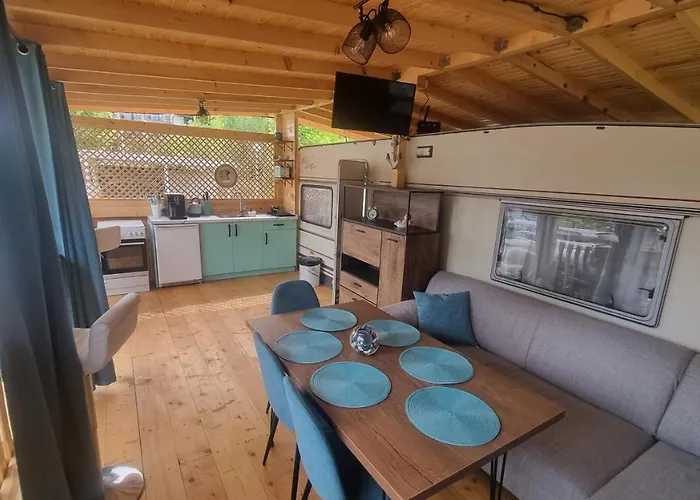 каравана тиана Κάμπινγκ