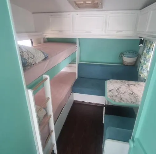 Parque de Campismo каравана тиана *